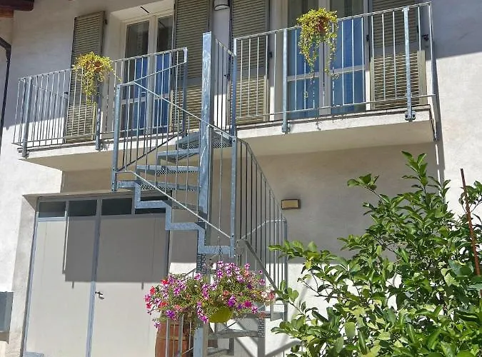 Ca Di Gat * La Morra